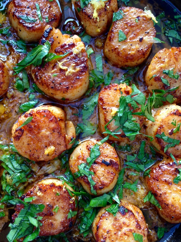 Healthy Italian Pan Seared Garlic Scallops Healthy Italian Pan Seared Garlic Scallops